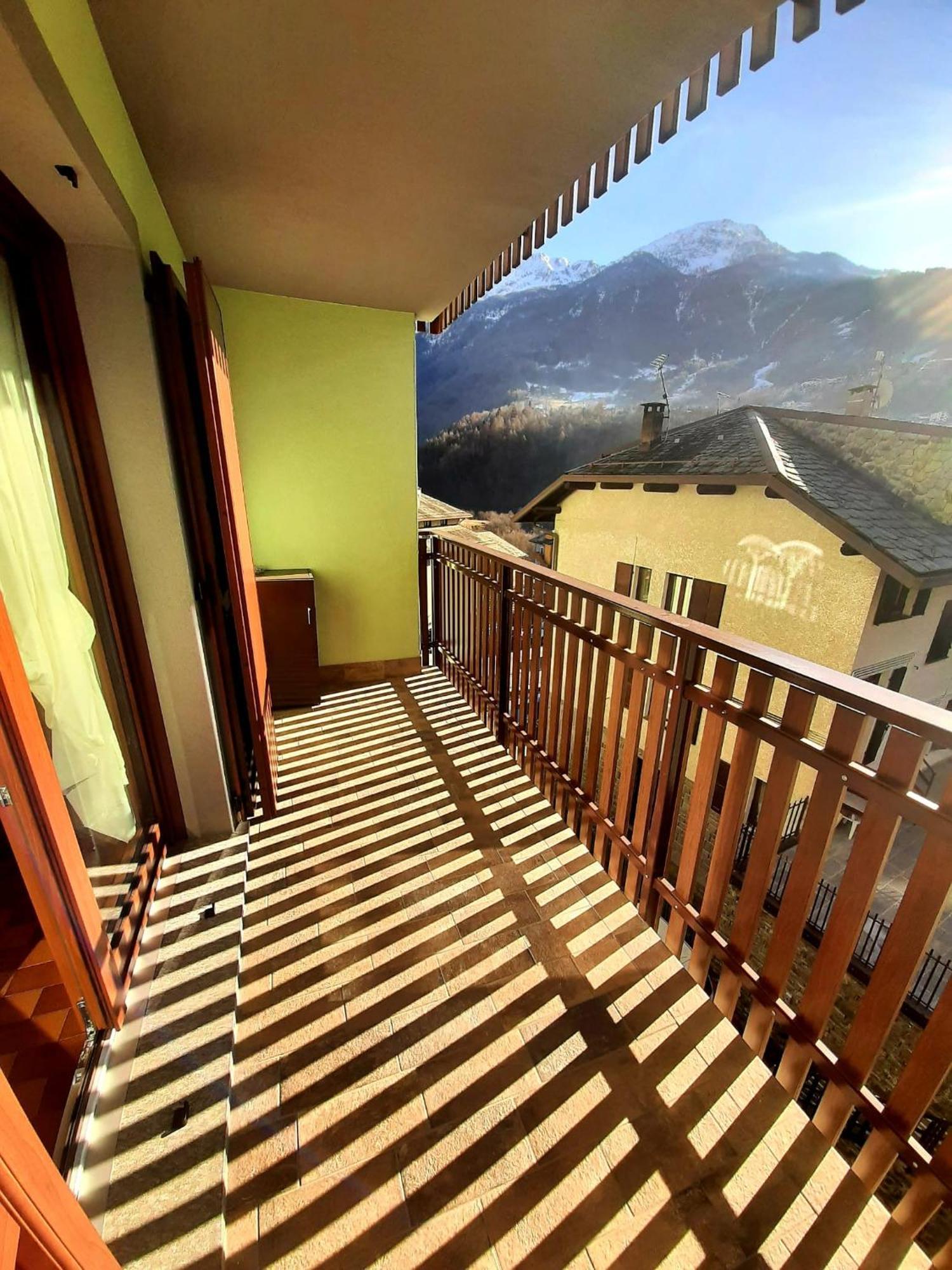 Apartamento Civico 43 Interno 11 Chiesa in Valmalenco Exterior foto
